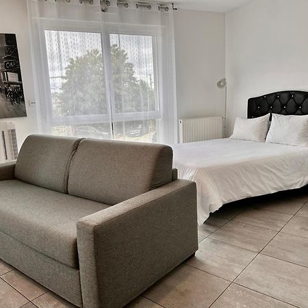 Residence 4T - 33 Avenue Gaston Chauvin Aulnay-sous-Bois Exterior foto